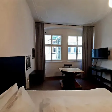 Apartment Mimosa Goldenstern *